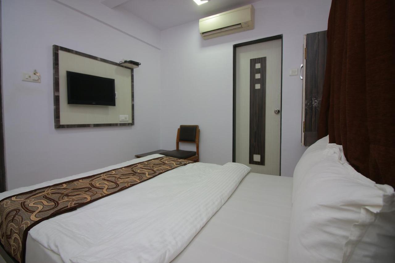 Hotel Apex Navi Mumbai Bagian luar foto