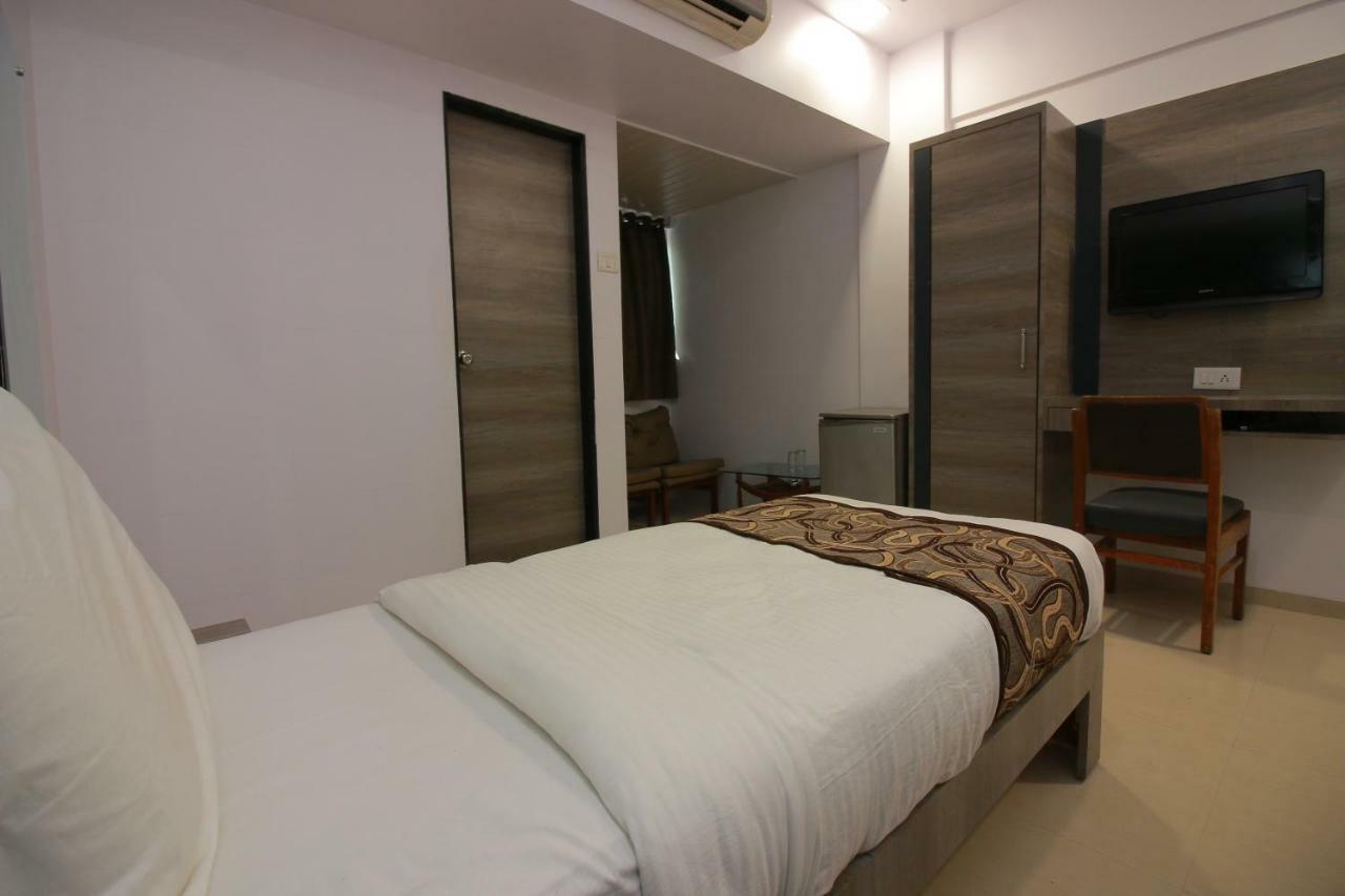 Hotel Apex Navi Mumbai Bagian luar foto