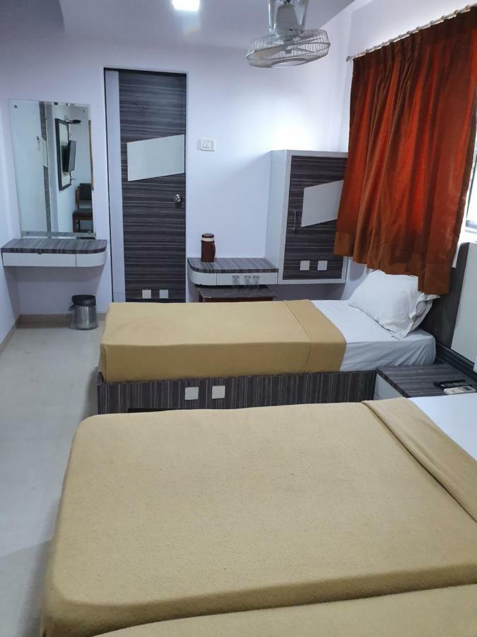 Hotel Apex Navi Mumbai Bagian luar foto