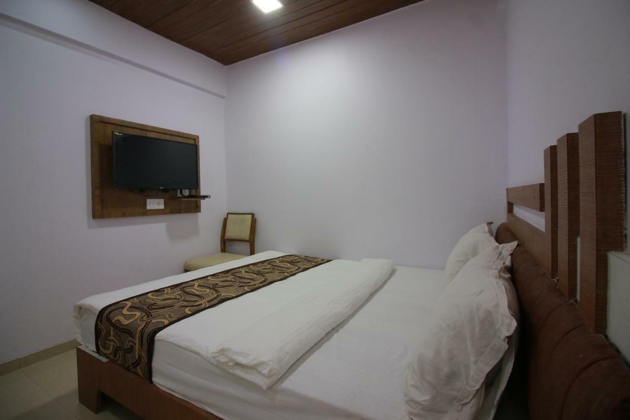 Hotel Apex Navi Mumbai Bagian luar foto