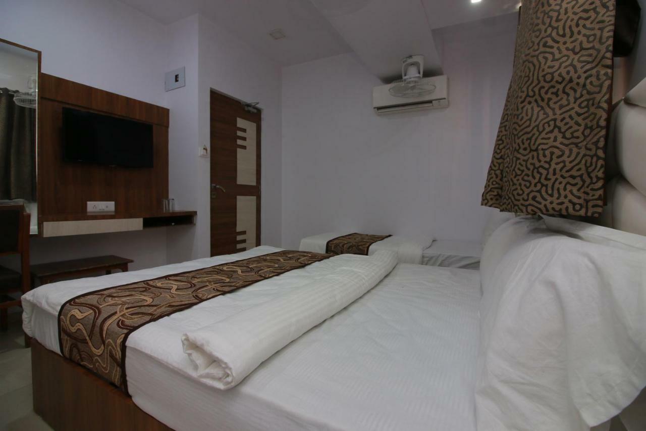 Hotel Apex Navi Mumbai Bagian luar foto