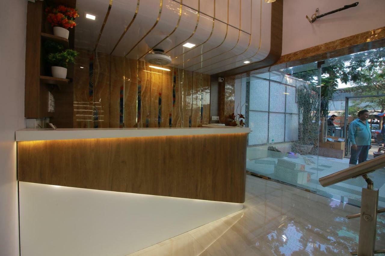 Hotel Apex Navi Mumbai Bagian luar foto