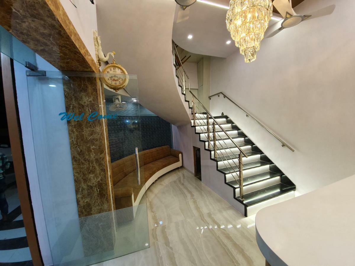 Hotel Apex Navi Mumbai Bagian luar foto